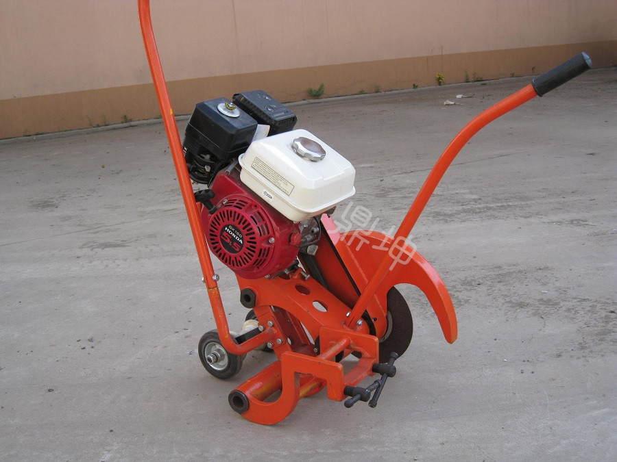 NQG-4.8型內燃鋼軌切軌機