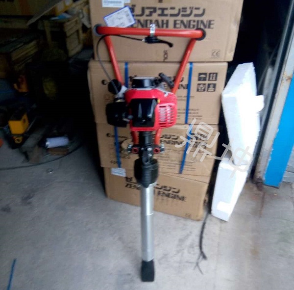 ND-4型手提式內燃搗固鎬