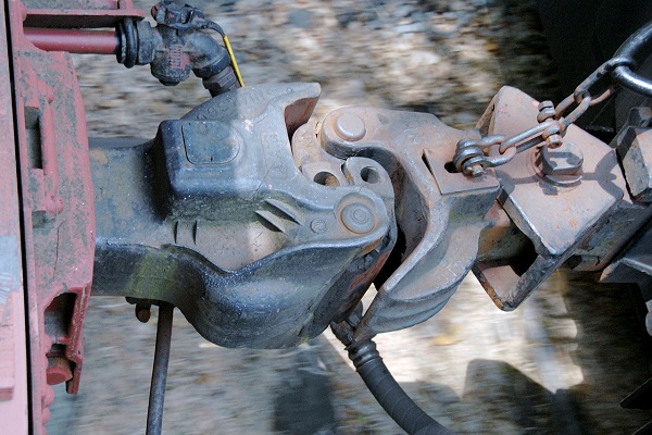 貨車車鉤的構(gòu)造及原理