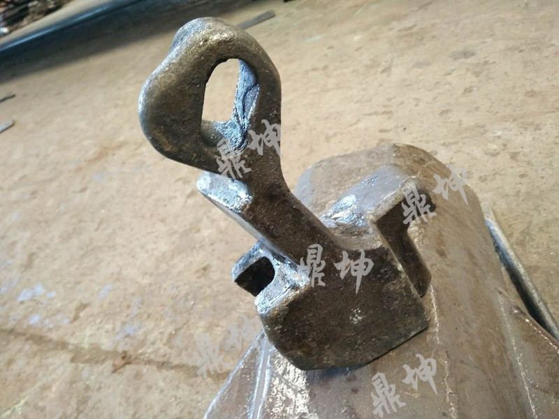 13號車鉤鉤鎖鐵
