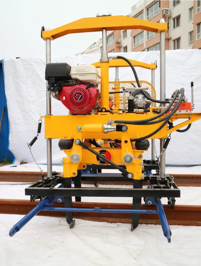 鐵路液壓搗固機作業裝置的技術要求