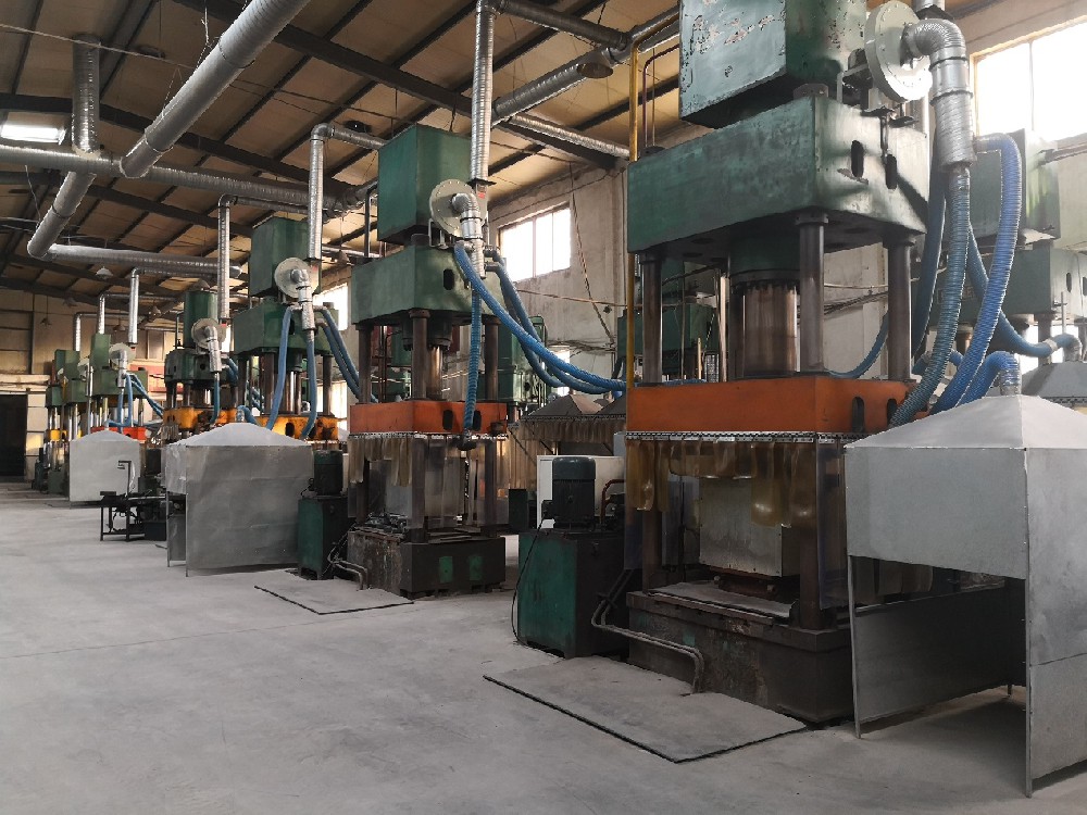 我廠新造閘瓦產量再上新臺階